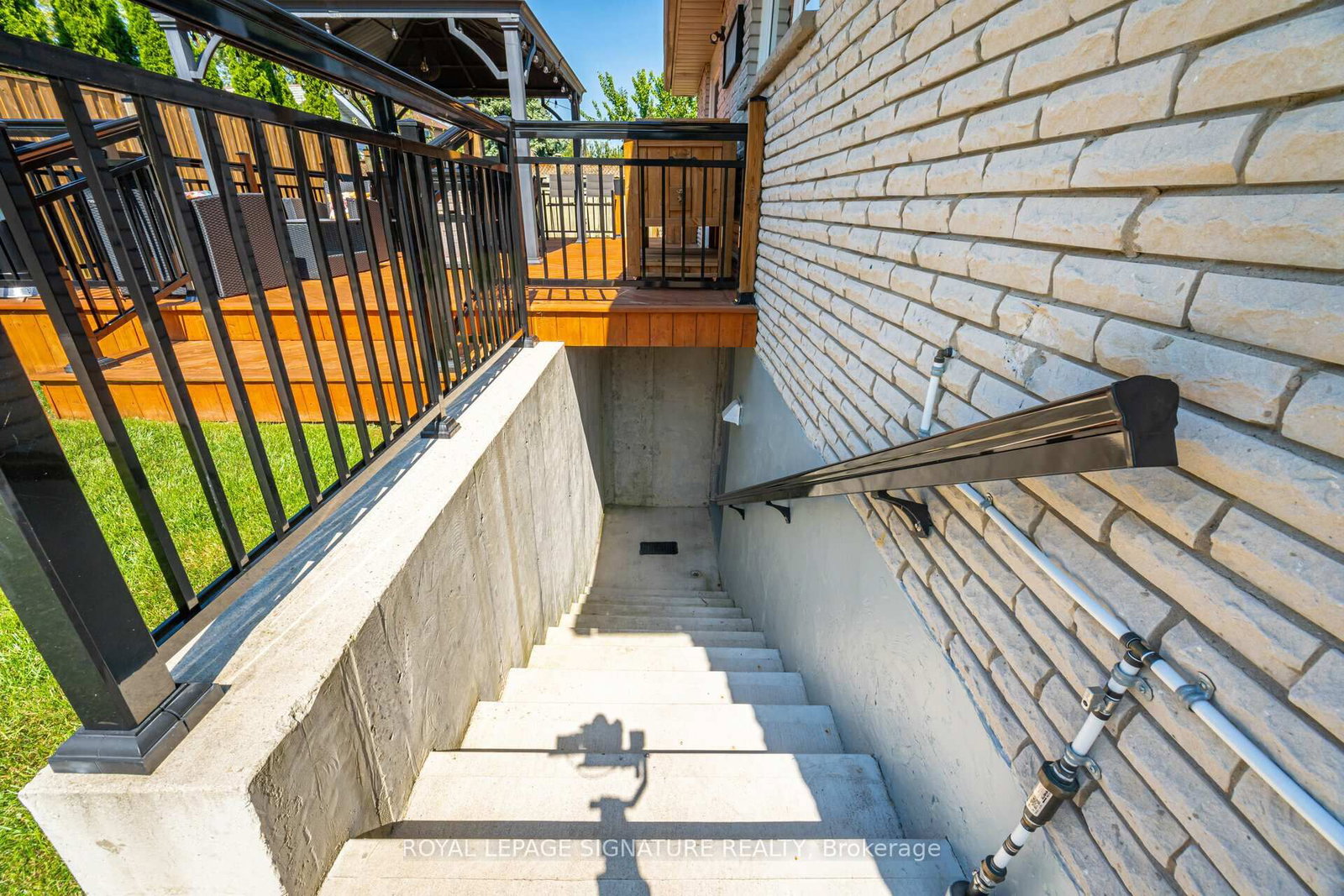 762 Vermouth Avenue - Photo 33