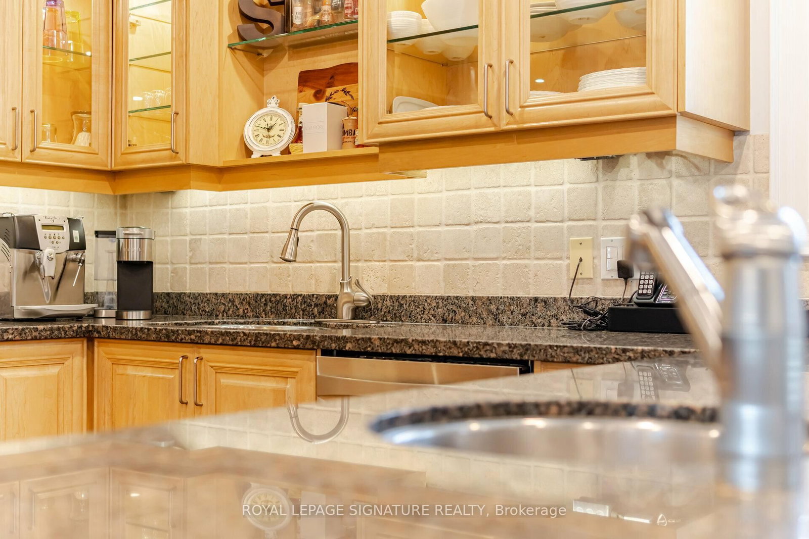 762 Vermouth Avenue - Photo 9