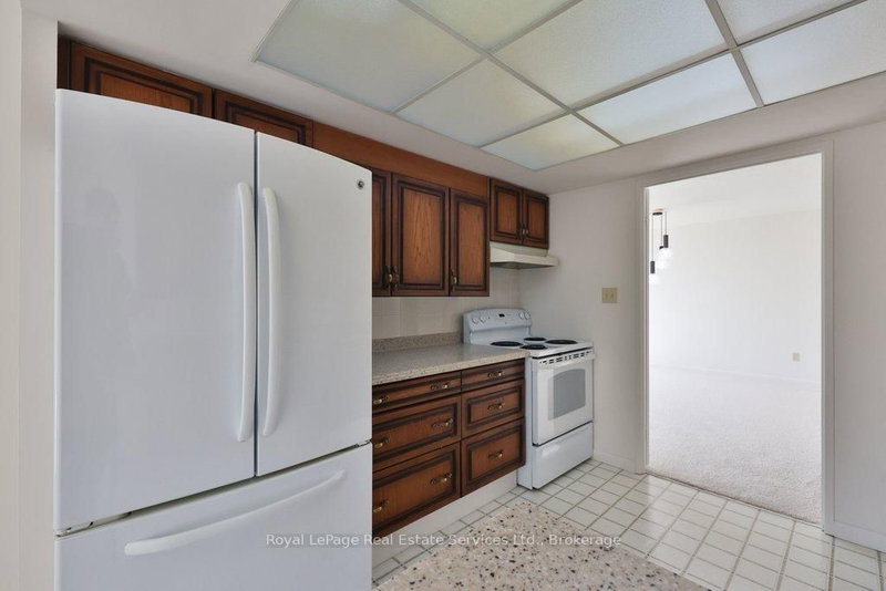 2180 Marine Oakville,ON L6L 5V2 — Photo 24