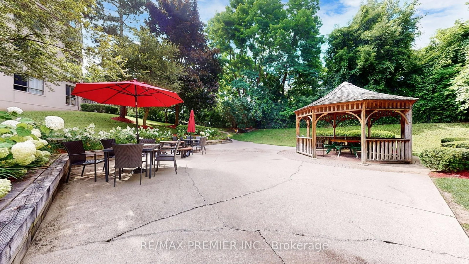 8351 Mclaughlin Road, Unit 127 - Photo 39