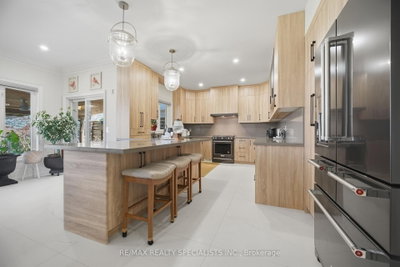 57 Fairview Mississauga,ON L5B 1K7 — Photo 10