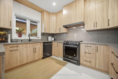 57 Fairview Mississauga,ON L5B 1K7 — Photo 11
