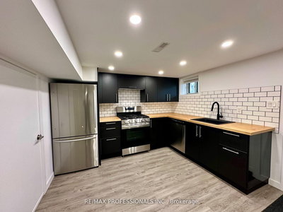 Lower - 66 Whitburn Cres | Toronto | Image