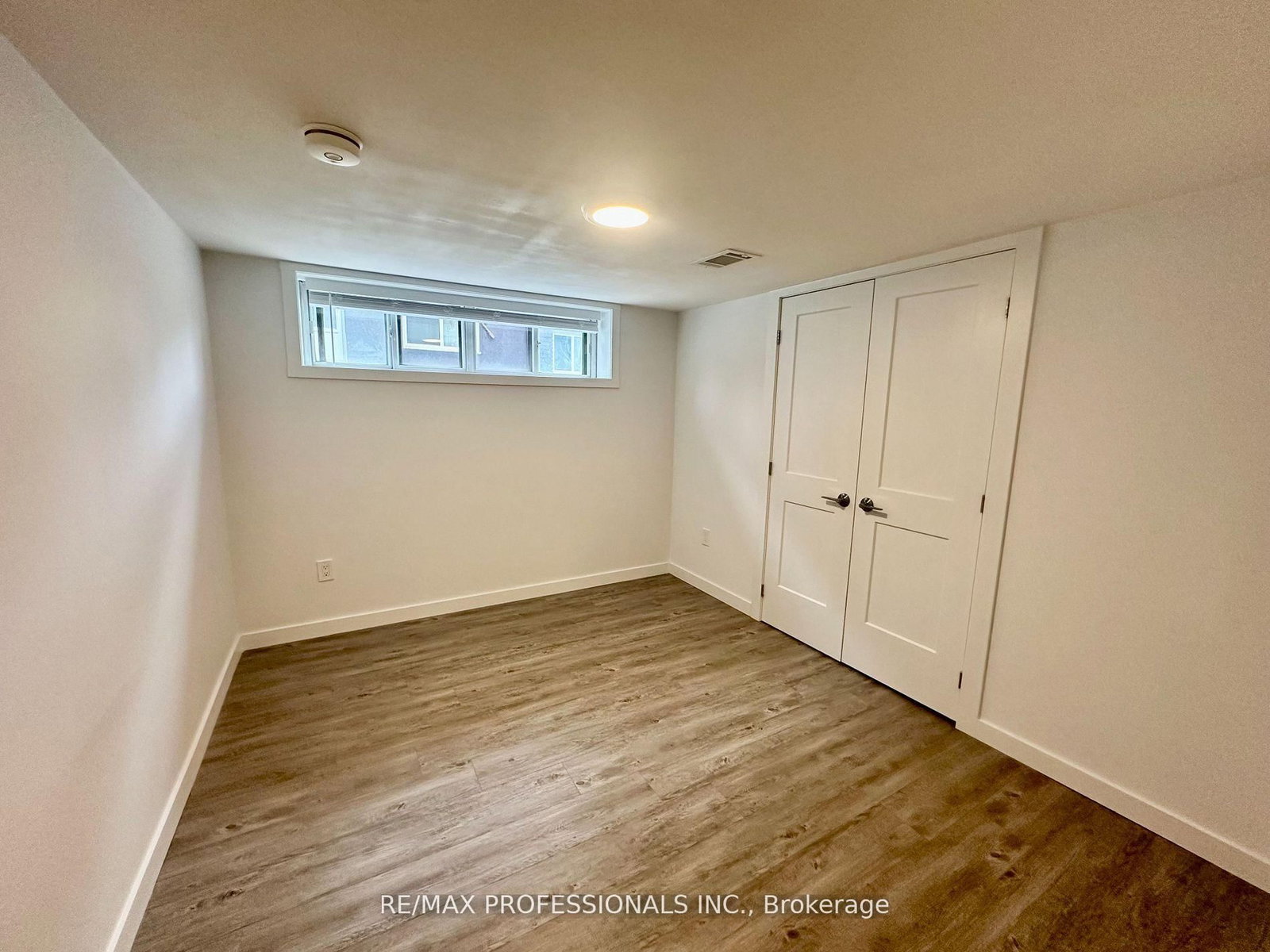 66 Whitburn Crescent, Unit Lower - Photo 11