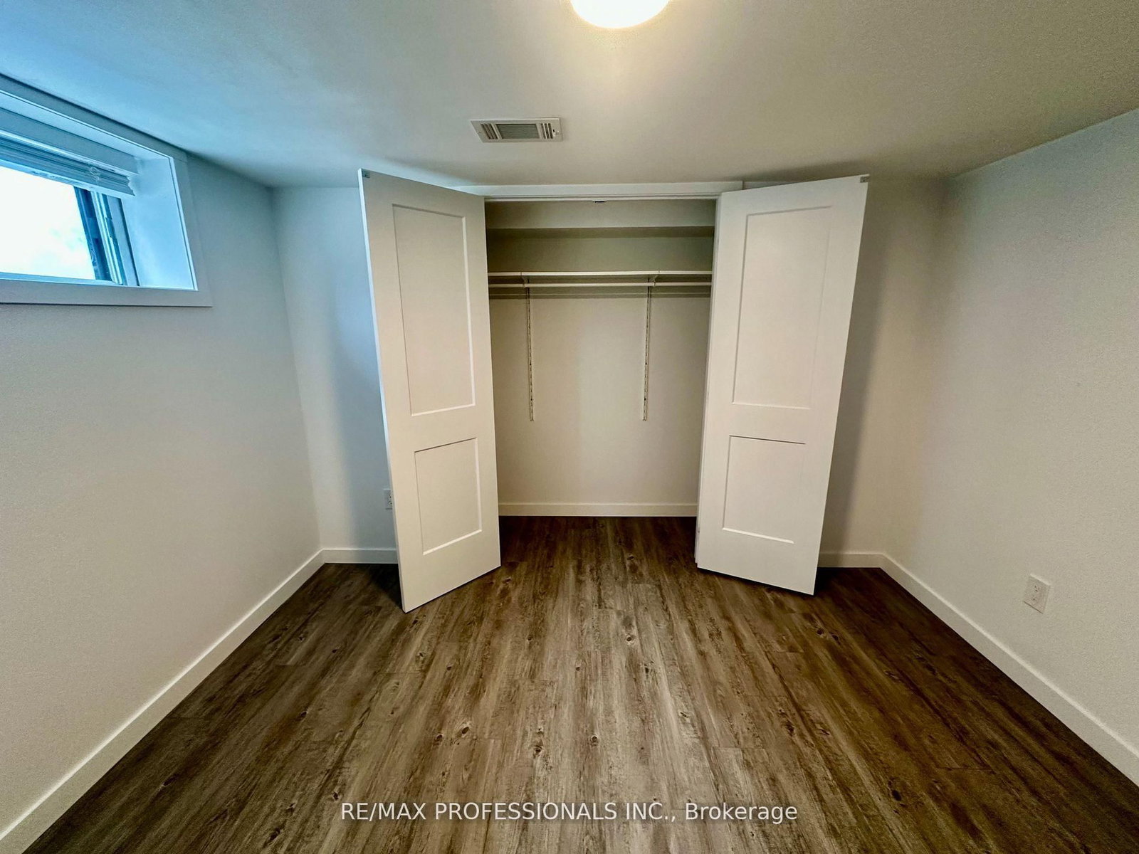 66 Whitburn Crescent, Unit Lower - Photo 9