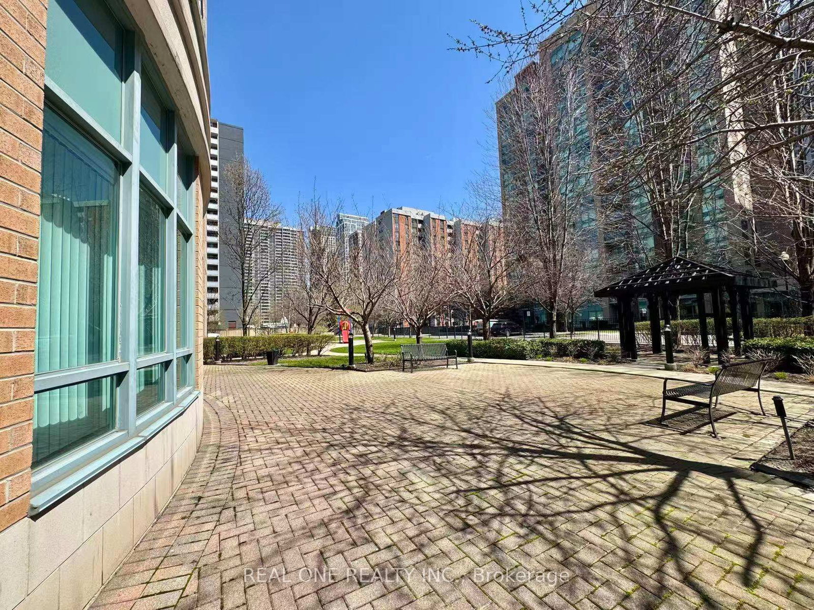 15 Michael Power Place, Unit 1507 - Photo 28