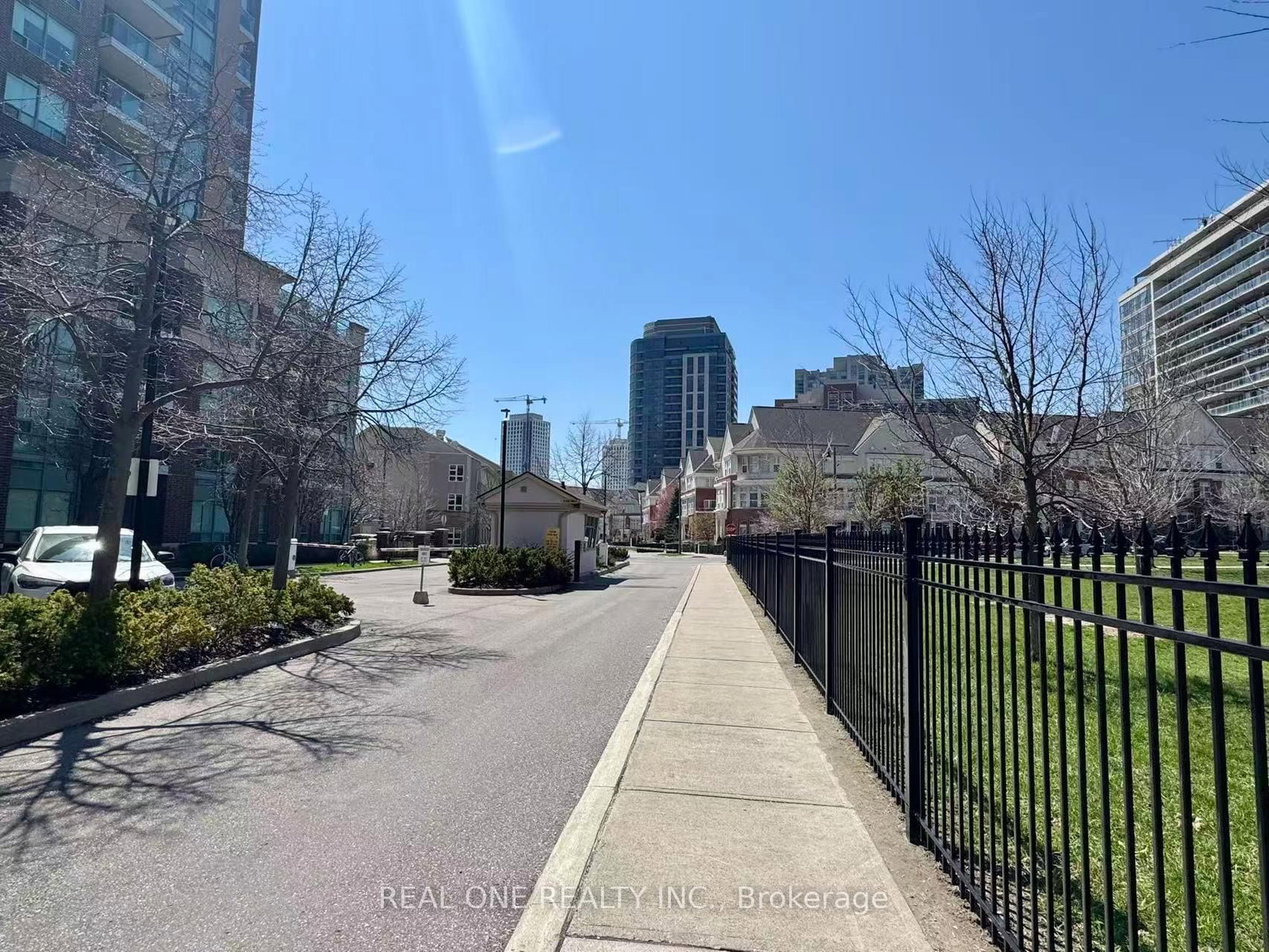 15 Michael Power Place, Unit 1507 - Photo 33