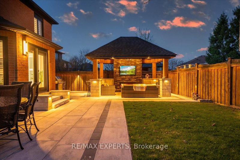 3 Thornbury Rd, Caledon, L7E 1J4 | Image 3