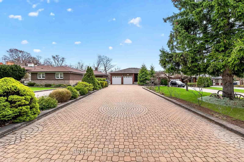 397 Maple Leaf Dr, Toronto, M6L 1P4 | Image 3