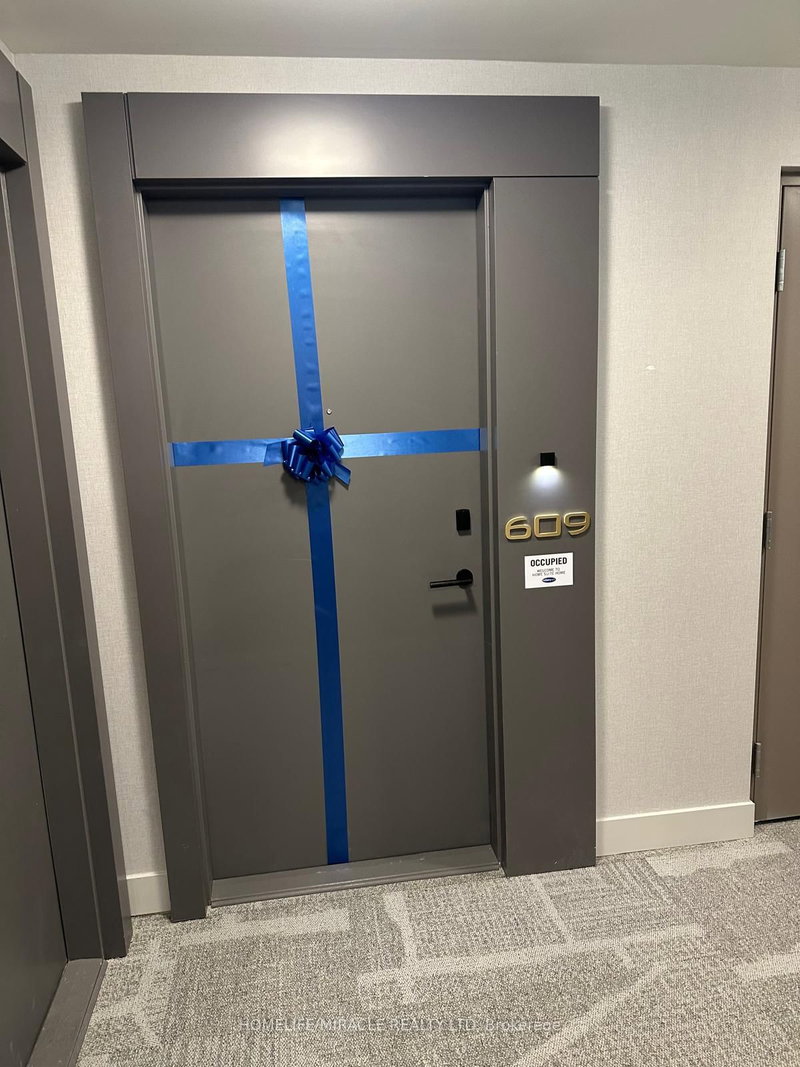 609 - 2088 James St, Burlington, L7R 0H2 | Image 3