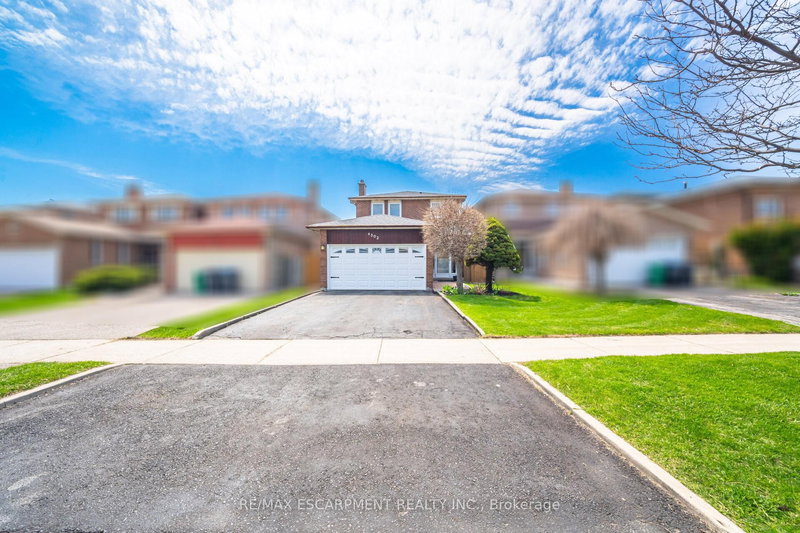 4302 Highgate Cres, Mississauga, L4W 3H2 | Image 3