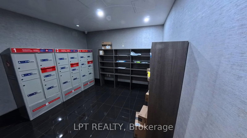 703 - 2470 Prince Michael Dr, Oakville, L6H 0G9 | Image 3