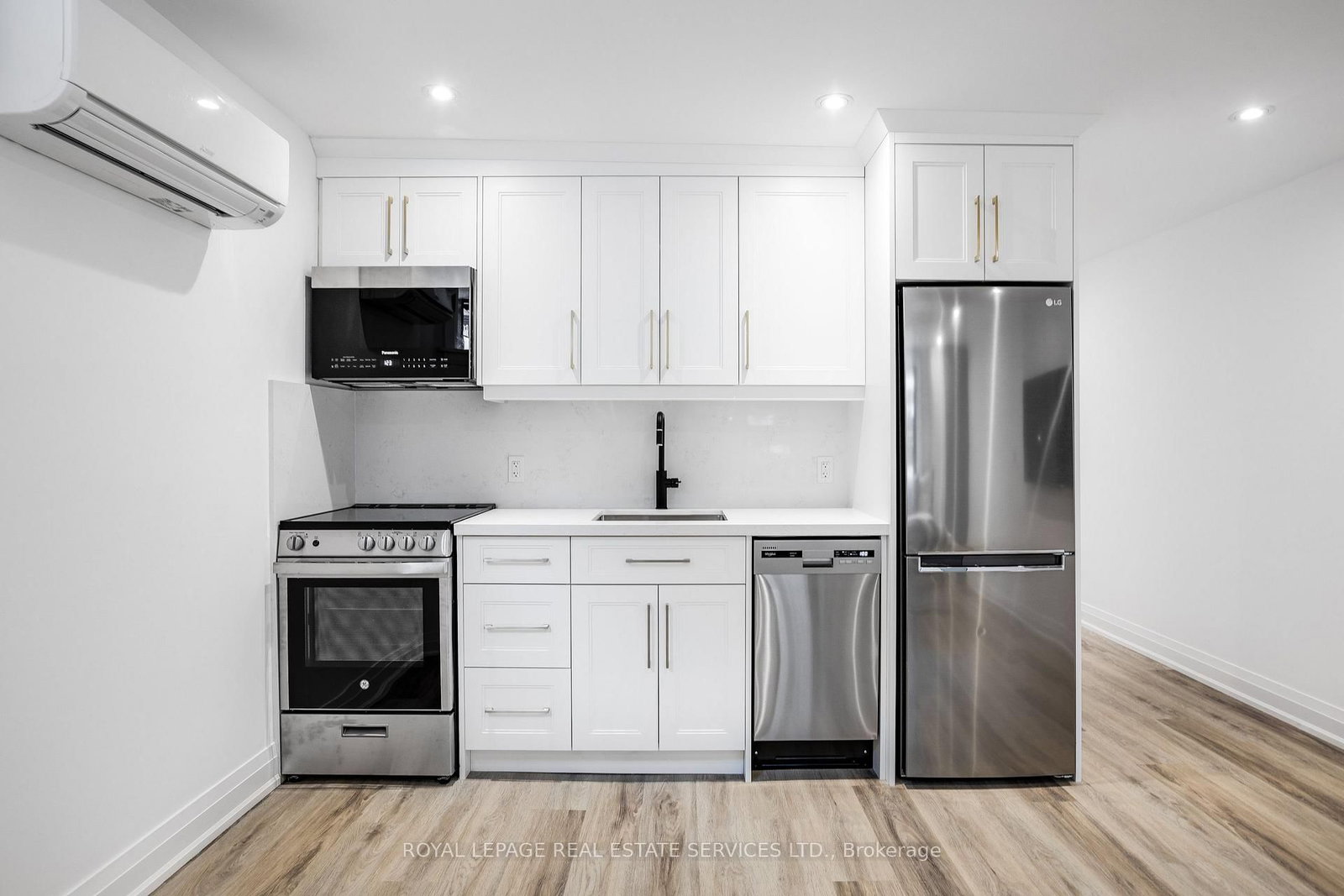 18 Milton Street, Unit Lower - Photo 7