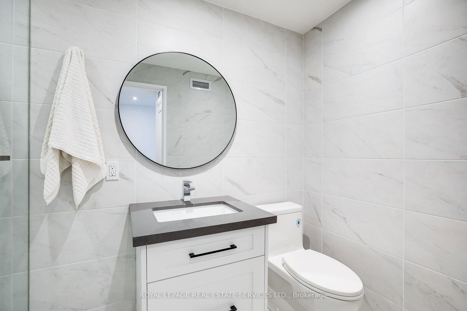 18 Milton Street, Unit Lower - Photo 8