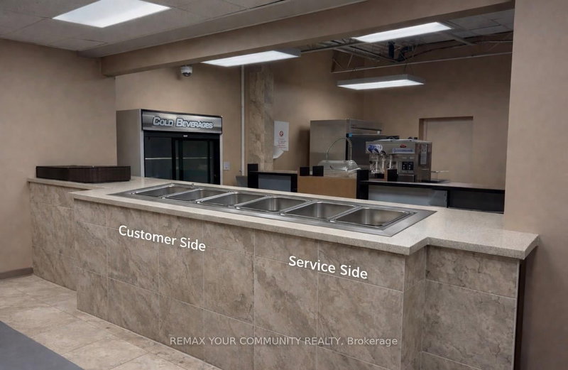 28 Vanley Cafteria Cres, Toronto, M3J 2B8 | Image 2