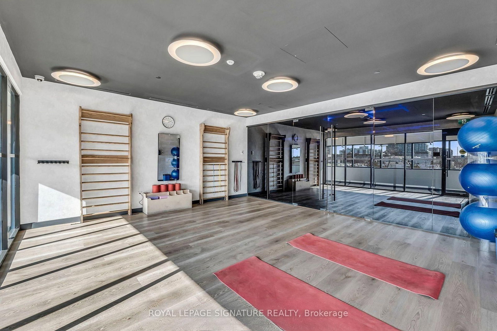 86 Dundas Street E, Unit 326 - Photo 25