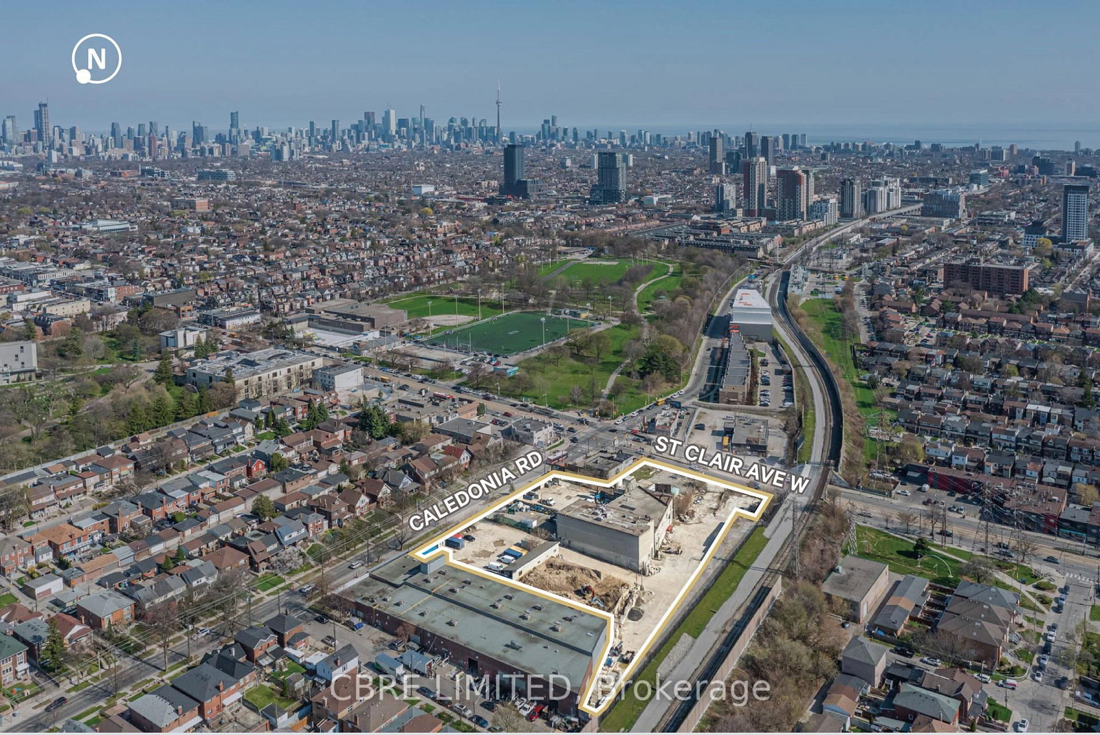 1500 St Clair Avenue W - Photo 4