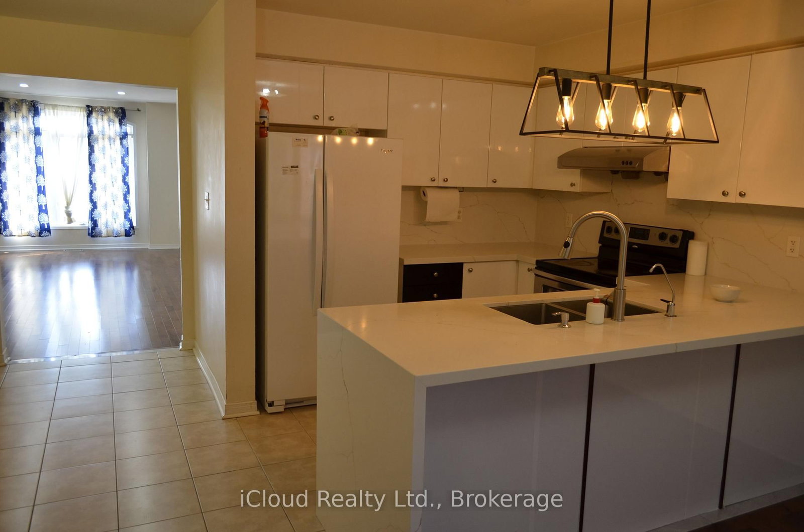 319 Aspendale Crescent, Unit Main - Photo 6