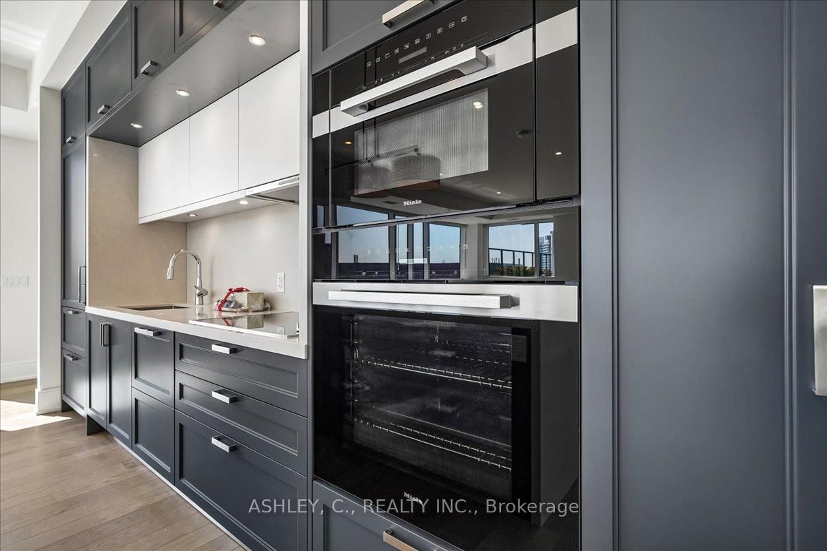 259 The Kingsway, Unit 823 - Photo 13