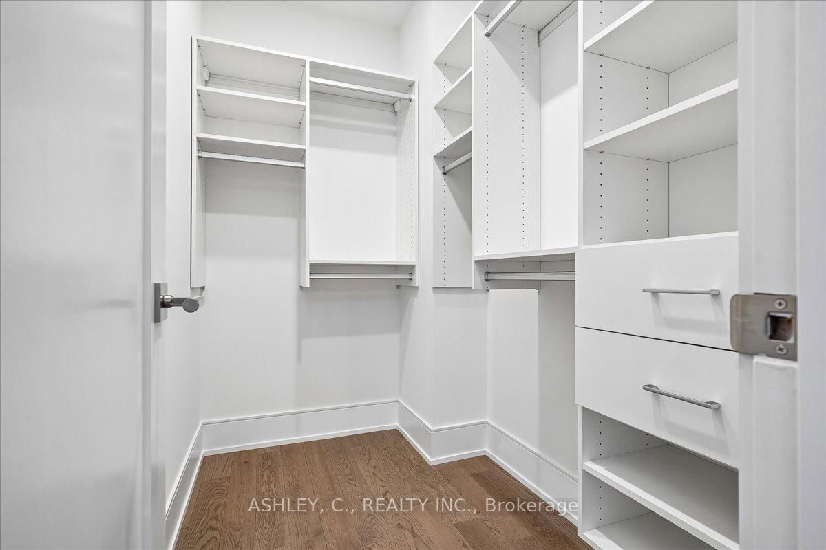 259 The Kingsway, Unit 823 - Photo 32