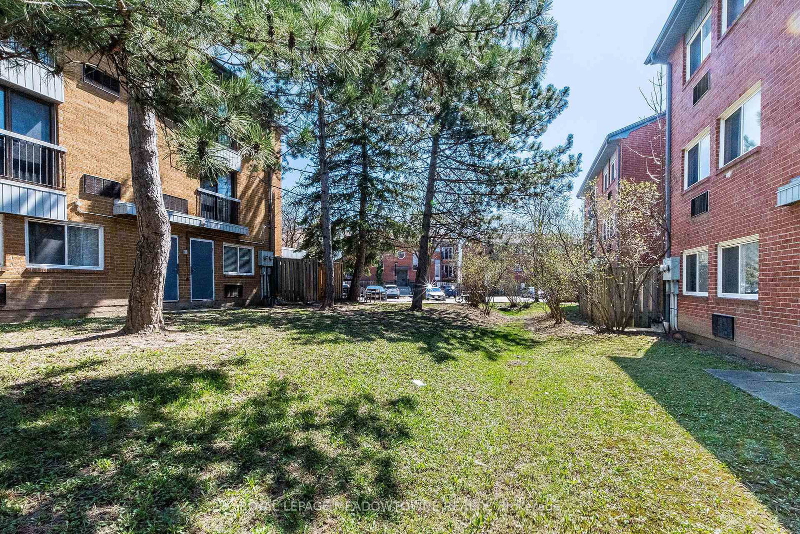 2866 Battleford Road, Unit 4A - Photo 24