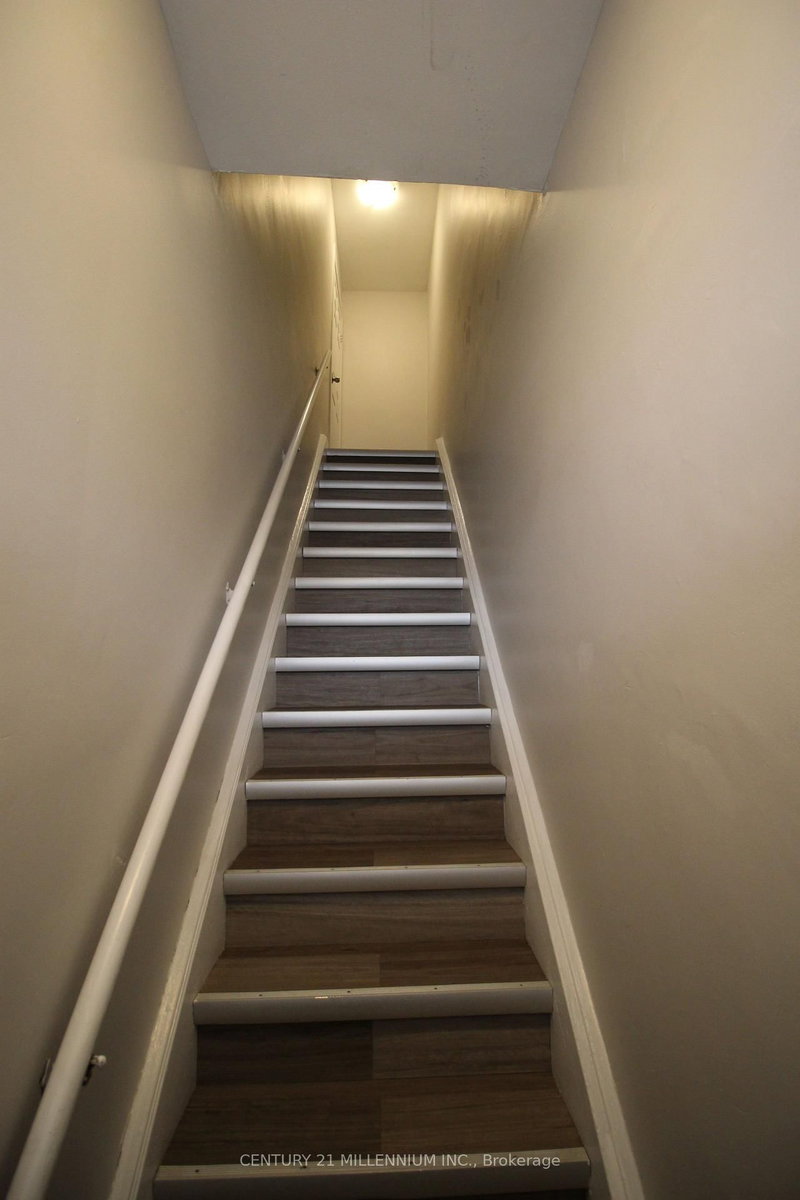 Upper - 2991 Islington Ave, Toronto, M9L 2K9 | Image 2