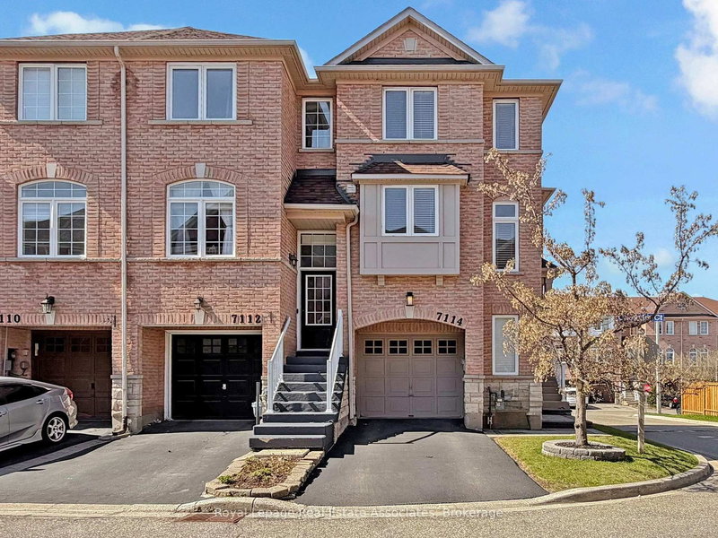 7114 Chatham Crt, Mississauga, L5N 8R1 | Image 3