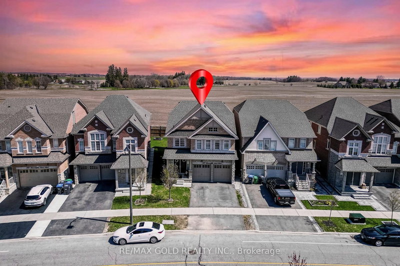 129 Bonnieglen Farm Blvd, Caledon, L7C 4B9 | Image 2