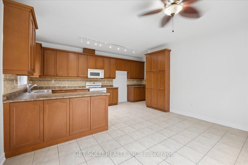 16 Deerchase Brampton,ON L6P 2L4 — Photo 17