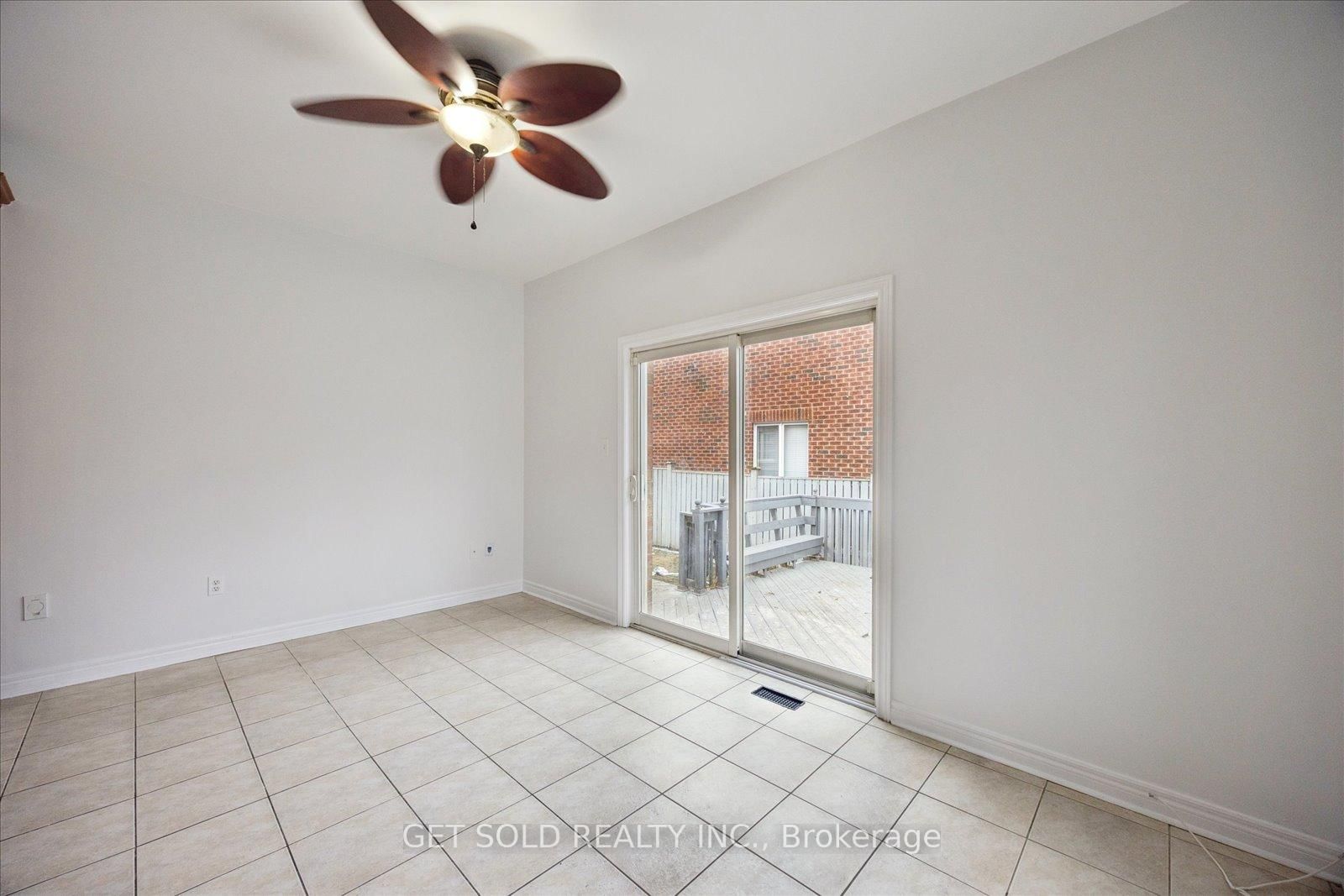 16 Deerchase Road • Brampton, ON photo 23