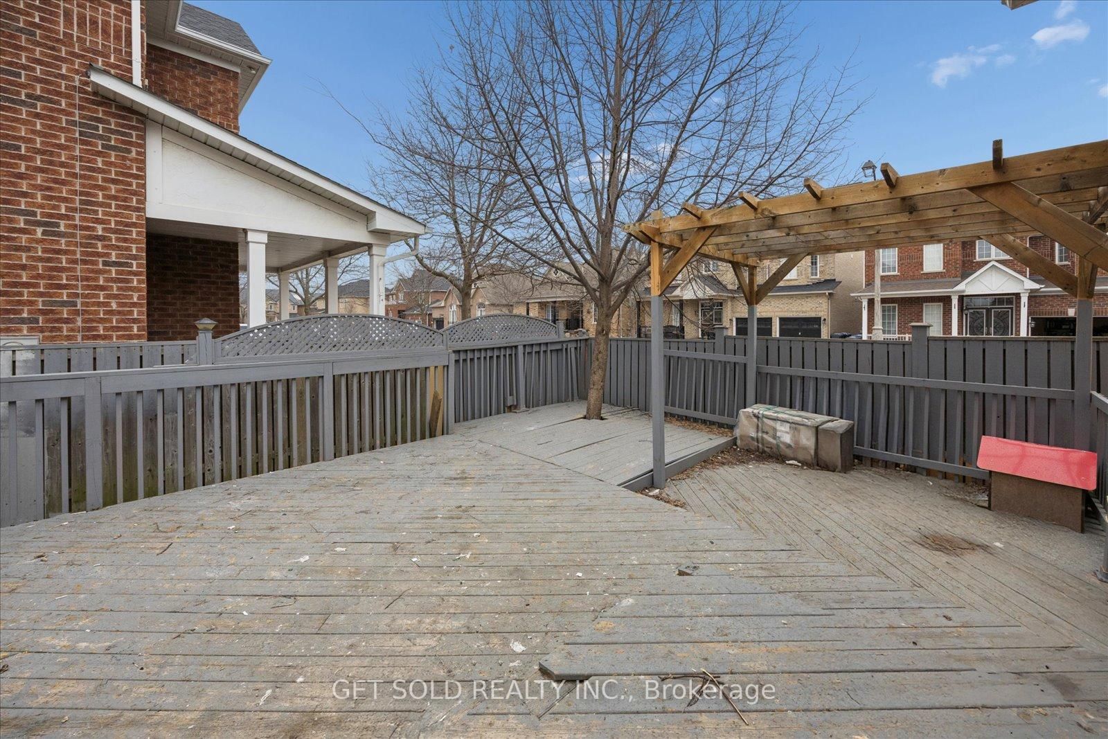 16 Deerchase Road • Brampton, ON photo 45