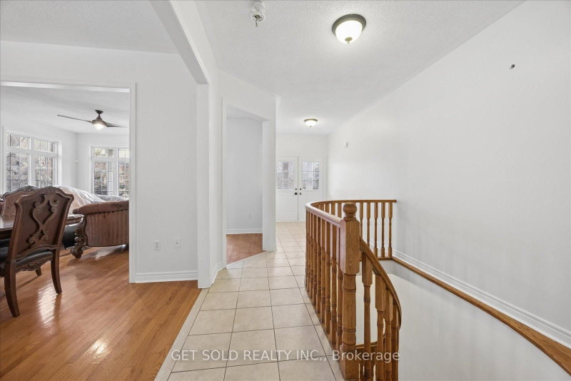 16 Deerchase Brampton,ON L6P 2L4 — Photo 9