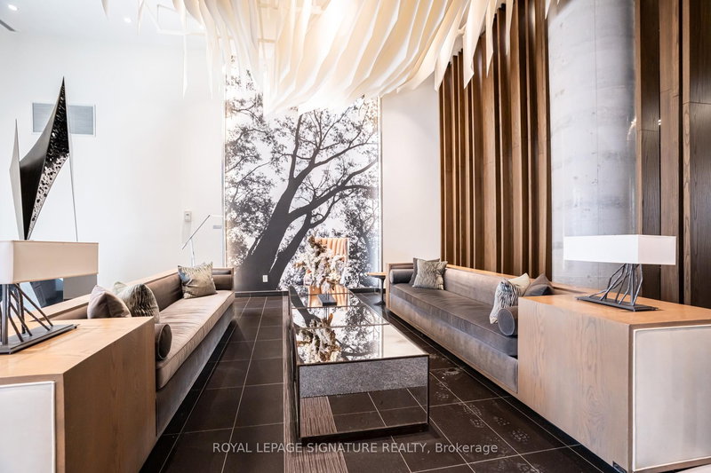 836 - 1830 Bloor St W, Toronto, M6P 0A2 | Image 2