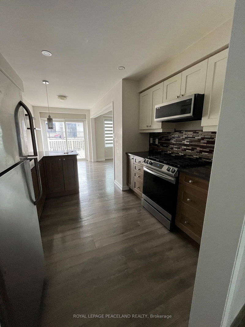 206 Ellen Davidson Dr, Oakville, L6M 0V1 | Image 2