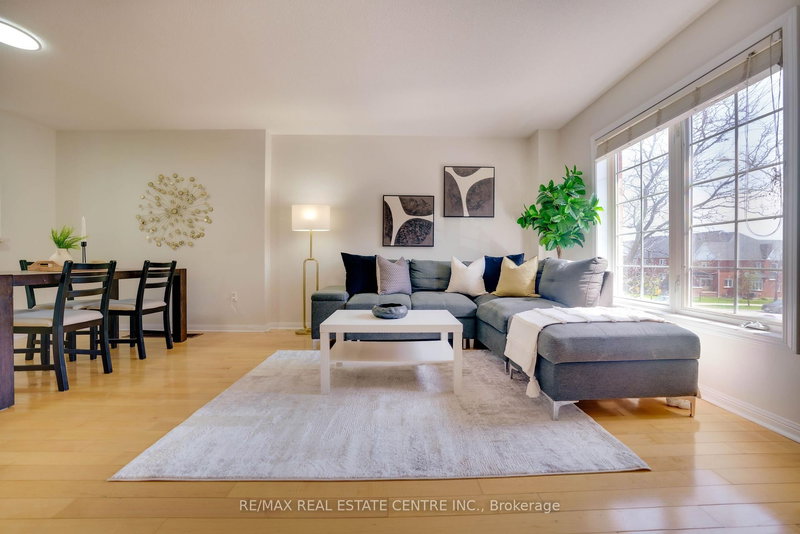 18 - 1525 South Parade Crt, Mississauga, L5M 6E9 | Image 3