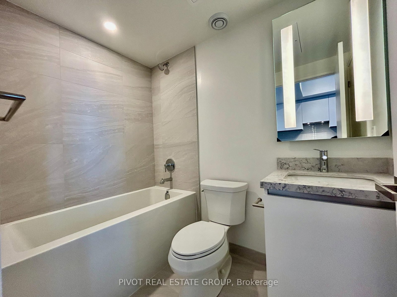 2 Erskine Road, Unit 1808 - Photo 12