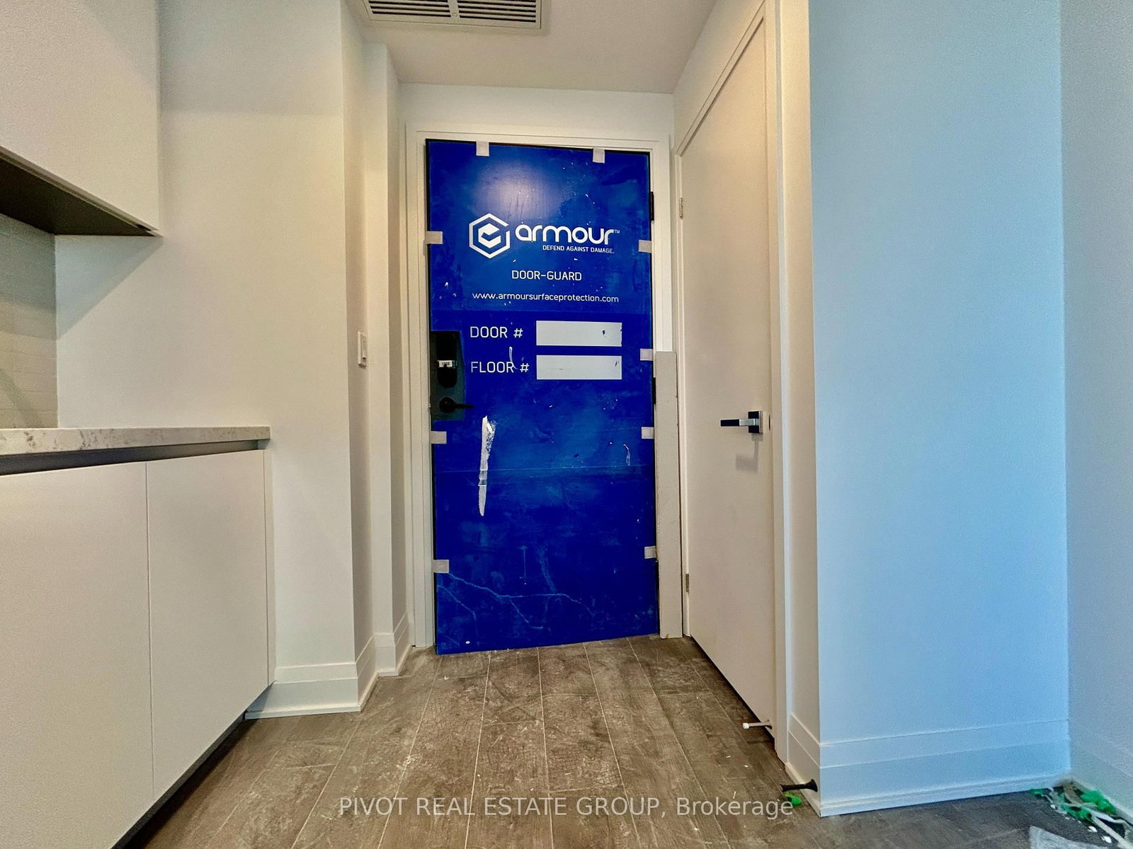 2 Erskine Road, Unit 1808 - Photo 8