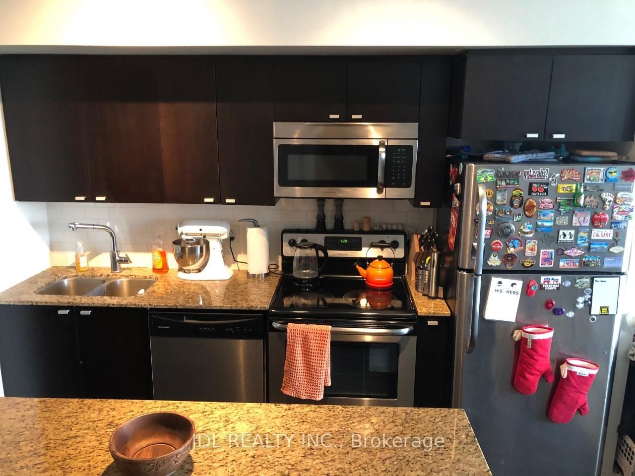 105 The Queensway Avenue, Unit 2404 - Photo 11