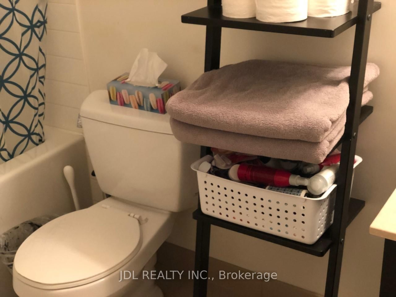 105 The Queensway Avenue, Unit 2404 - Photo 14