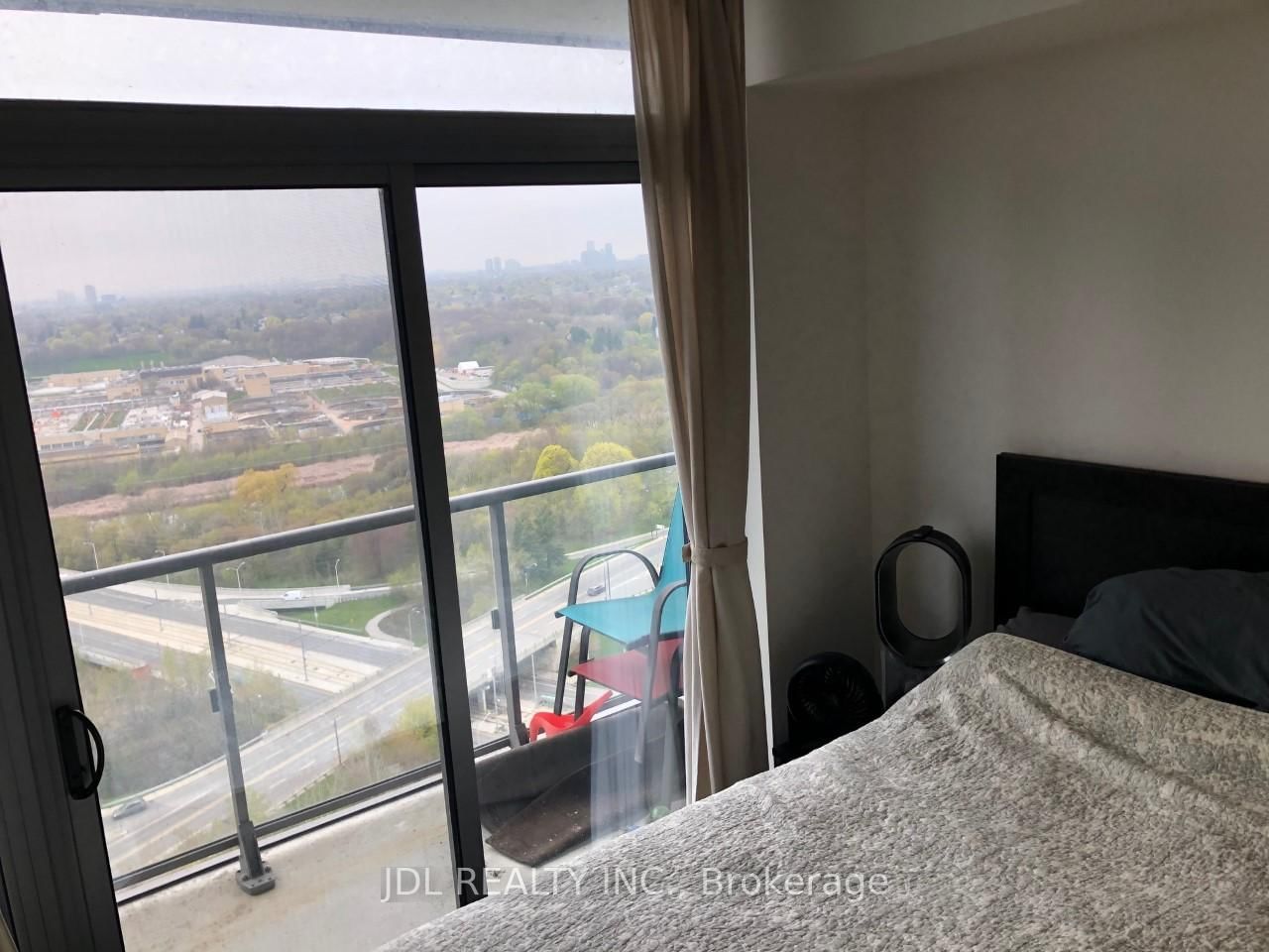 105 The Queensway Avenue, Unit 2404 - Photo 7