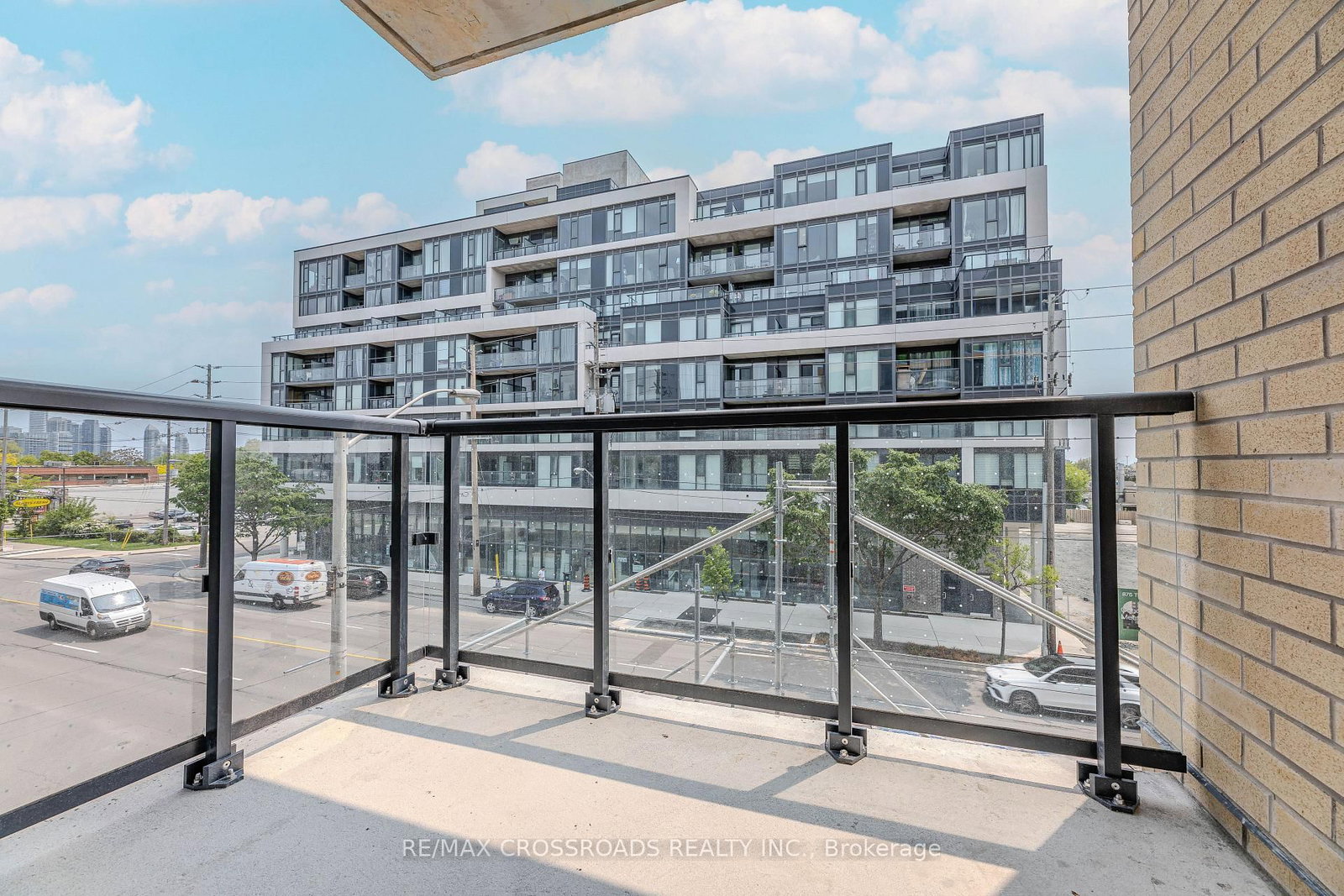 6 Chartwell Road, Unit 304 - Photo 36