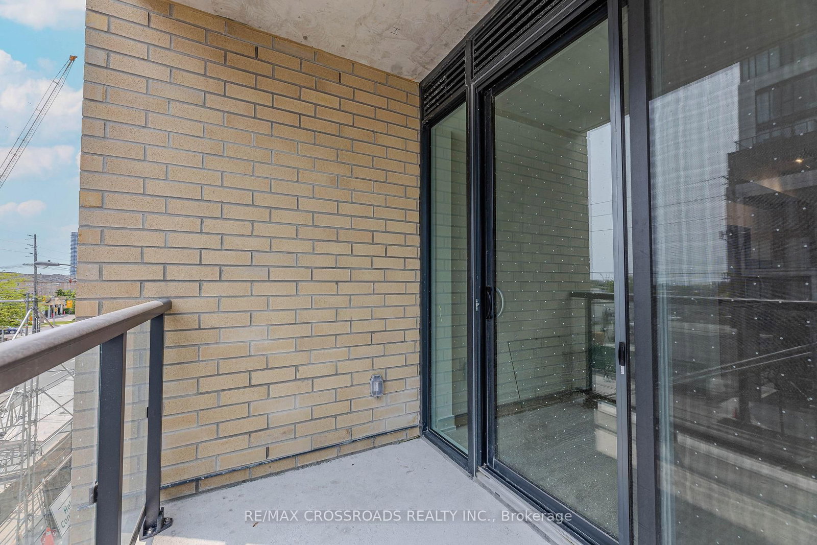 6 Chartwell Road, Unit 304 - Photo 37