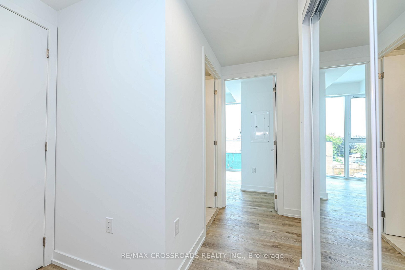 6 Chartwell Road, Unit 304 - Photo 9