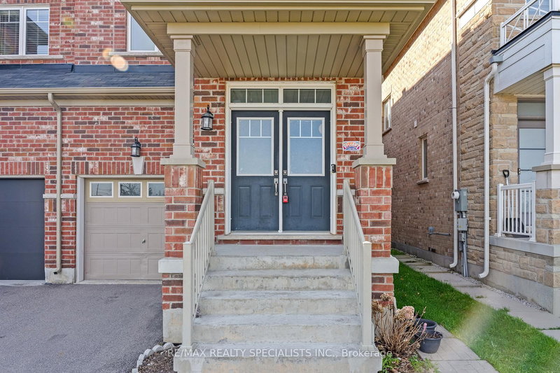 67 Baffin Cres, Brampton, L7A 4L1 | Image 2