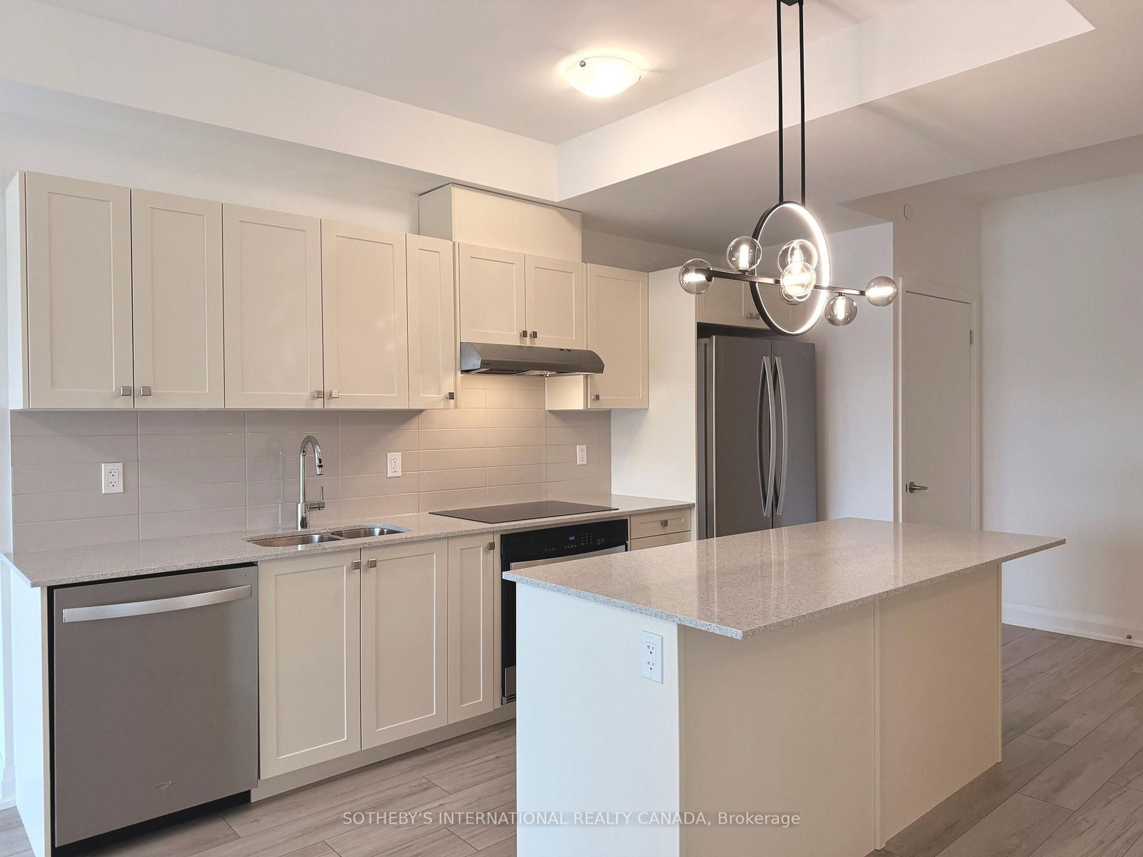 1035 Southdown Road, Unit 212 - Photo 18