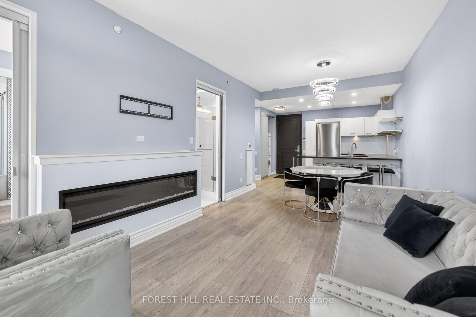 88 Park Lawn Road, Unit 509 - Photo 9