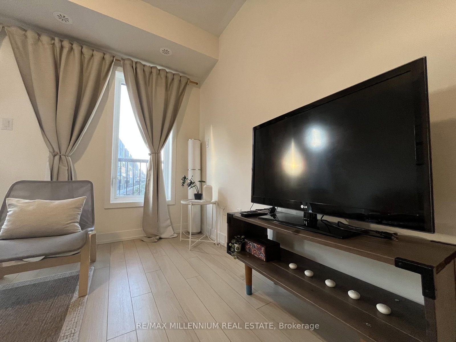 39 John Perkins Bull Drive, Unit 19 - Photo 3