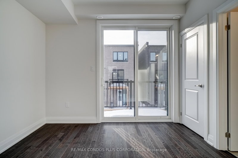 4 Wild Rose Gdns, Toronto, M6L 0A5 | Image 3