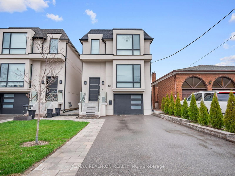 Lower - 10 Katherine Rd, Toronto, M3K 1H9 | Image 2