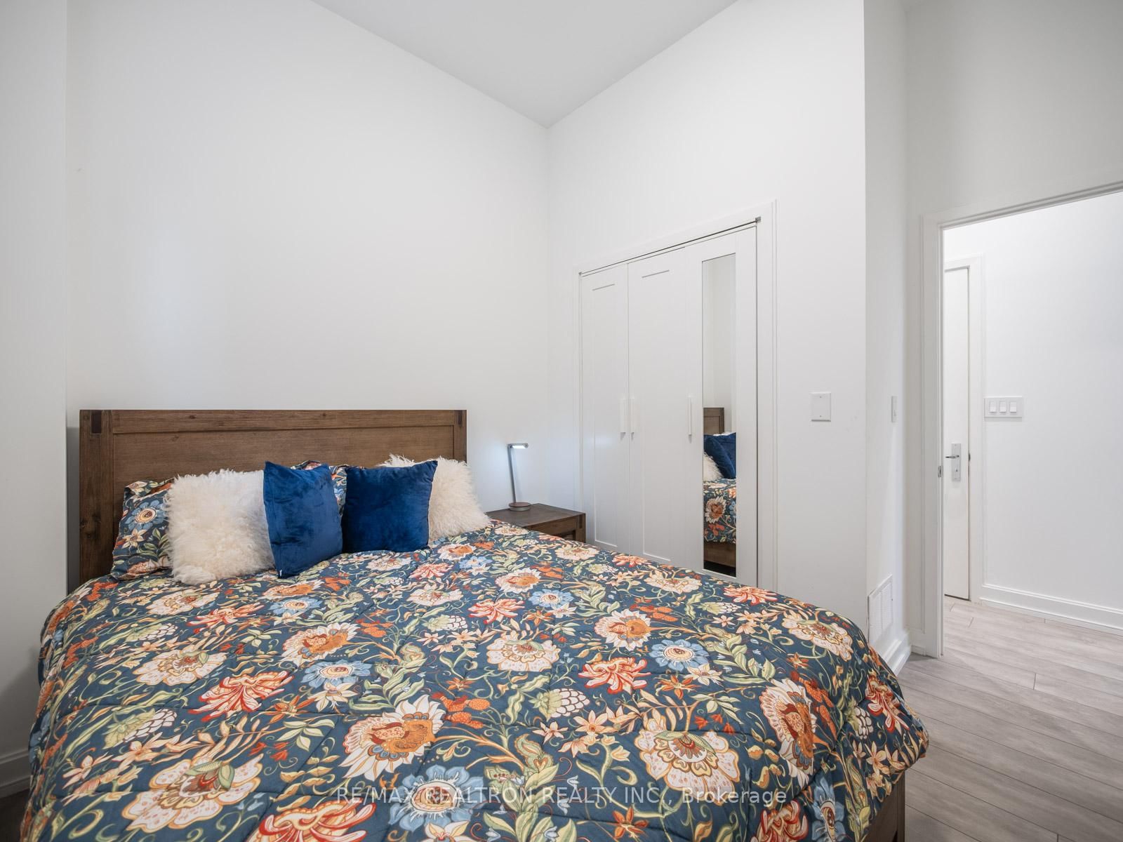 10 Katherine Road, Unit Lower - Photo 27